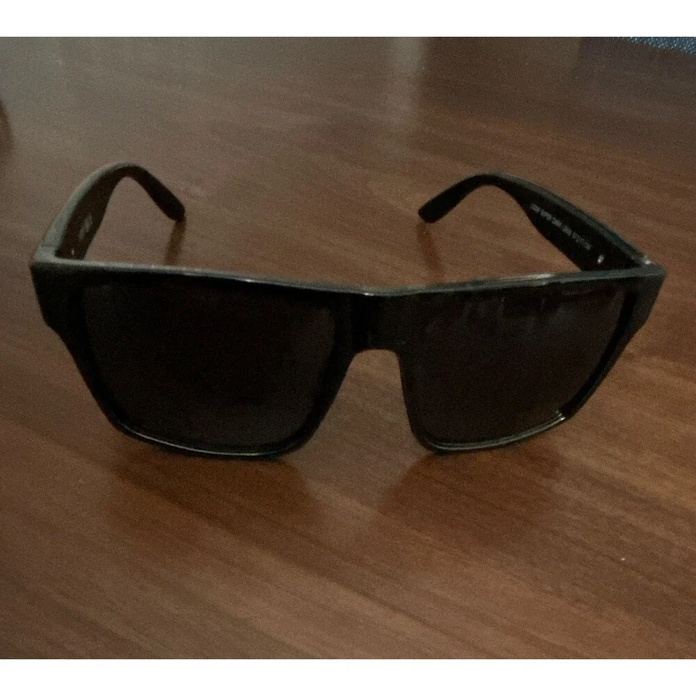 LYZOIT Sunglasses Black Frame/Black L9208 size 57-17 great condition